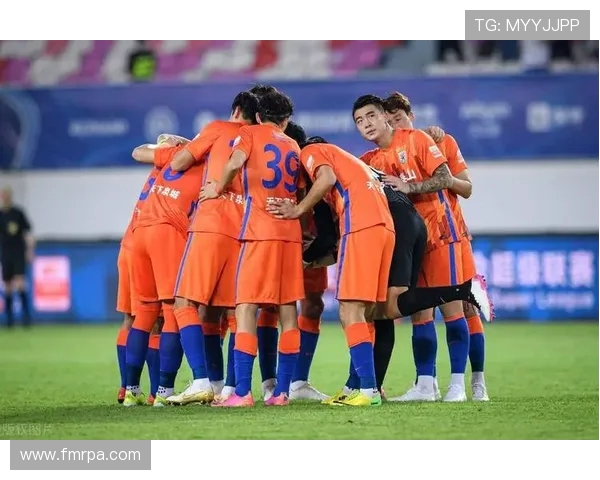 廊坊队挥汗备战河北五超 信心满满剑指冠军 廊坊队挥汗备战河北五超 信心满满剑指冠军